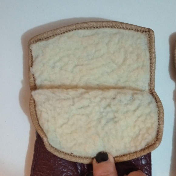 Elegant Horsebit Faux Brown Leather Gloves - Picture 3 of 3